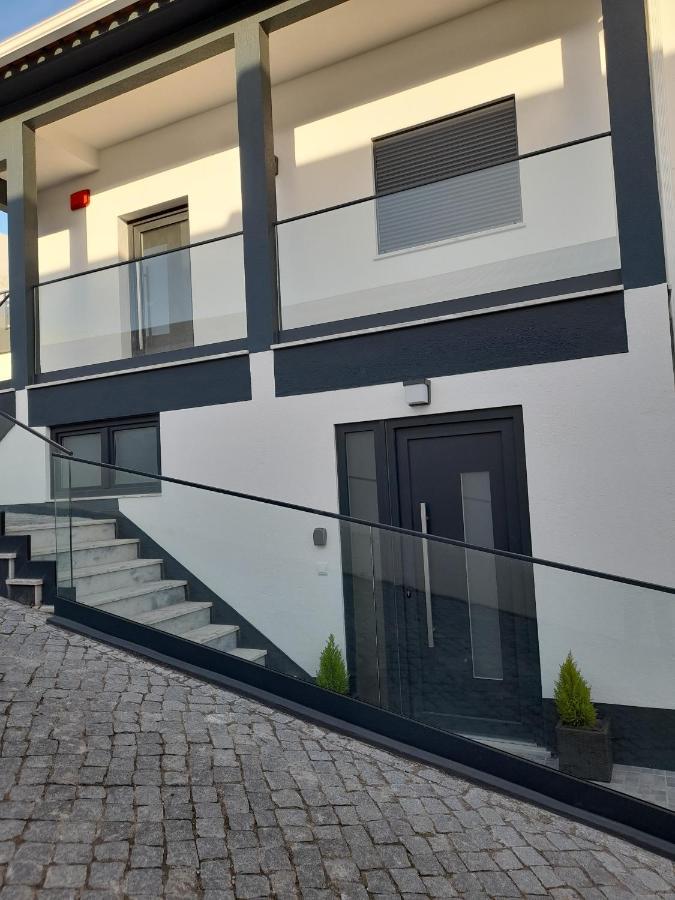 Hall 92 Quartos Com Wc Em Moradia Com Piscina A-Das-Lebres لوريس المظهر الخارجي الصورة