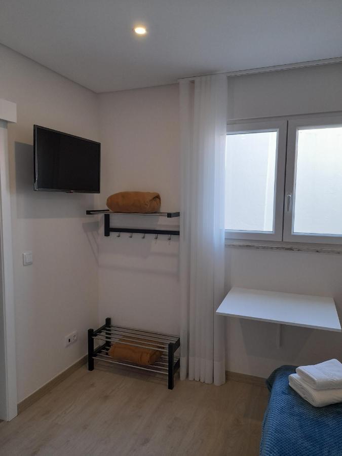 Hall 92 Quartos Com Wc Em Moradia Com Piscina A-Das-Lebres لوريس المظهر الخارجي الصورة